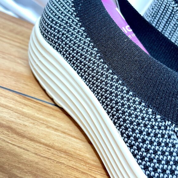 Bionica-merigold slip on sneaker-7m - Picture 4 of 11